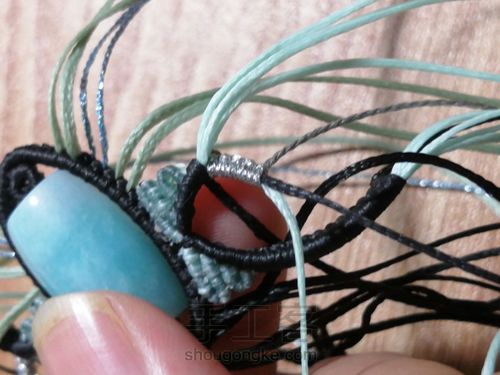 炫彩蝴蝶编织教程—桶珠款 第21步