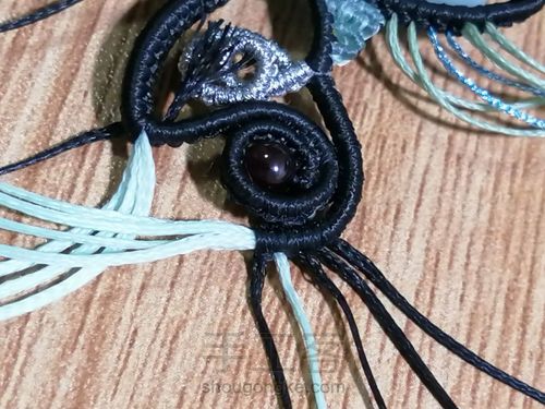 炫彩蝴蝶编织教程—桶珠款 第49步