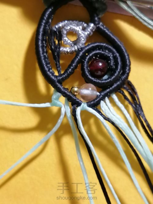 炫彩蝴蝶编织教程—桶珠款 第60步