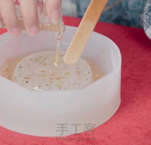 箔金烟灰缸,豪气派,有没有喜欢DIY的小伙伴,一起玩呀! 第5步