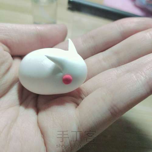 超可爱超简单的超轻粘土小兔子🐰 第4步