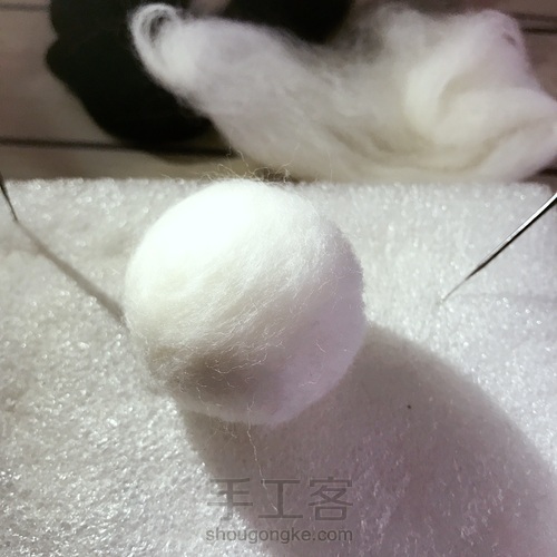 委屈巴巴的巴哥犬 第2步