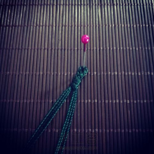 绕线双钱结包挂 第1步