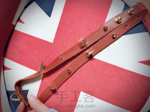 朋克风牛皮宠物项圈项链 第3步