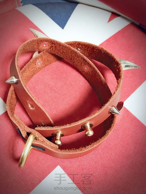 朋克风牛皮宠物项圈项链 第6步