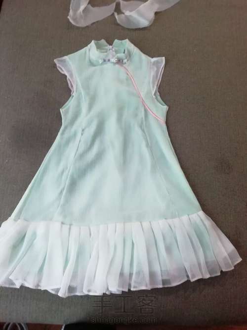 复古鸢尾裙 第8步