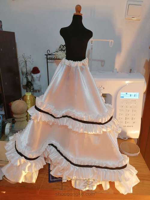 BJD娃娃欧式复古宫廷娃衣 第26步