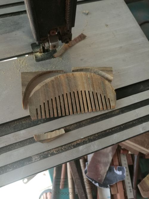 一个兔子骨折!一个兔子耳朵折了! 第1步