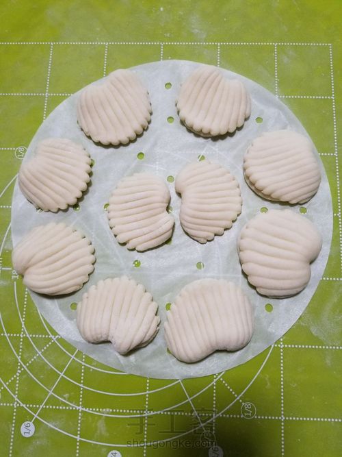 贝壳夹馒头吃起来! 第7步