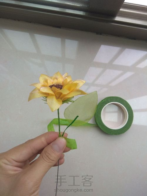 丝带缎带烧花向日葵 第15步