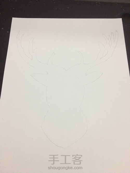 手绘鹿头禅绕画 第1步