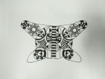 用禅绕画元素画一只蝴蝶。