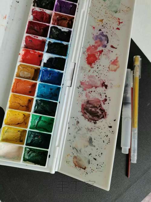 【狐狸面具】红金配色  樱花与莲的交汇 第2步