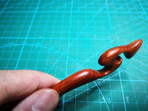 【暮野晨歌】红檀簪子的打磨,第一支发簪,凤语发簪 第11步