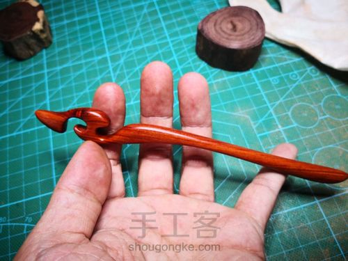 【暮野晨歌】红檀簪子的打磨,第一支发簪,凤语发簪 第12步