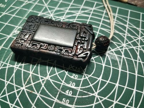 大红酸枝镶金丝楠龙纹牌 第27步