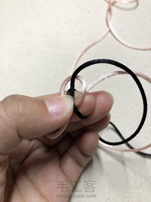 双面金刚结,可能因为怕蛇,我不喜欢叫它蛇结 第11步