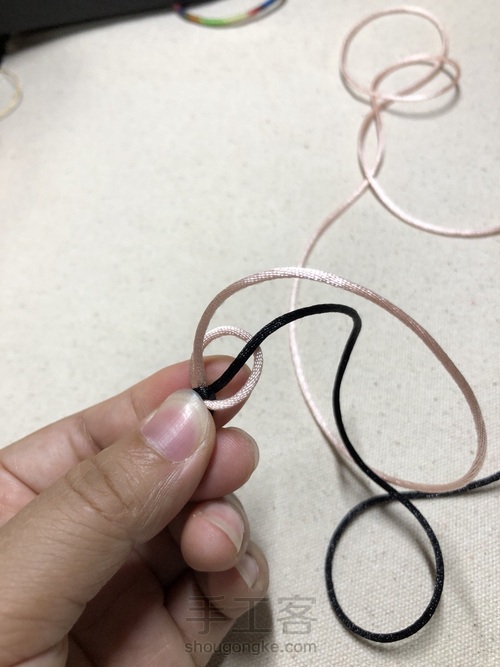 双面金刚结，可能因为怕蛇，我不喜欢叫它蛇结 第9步