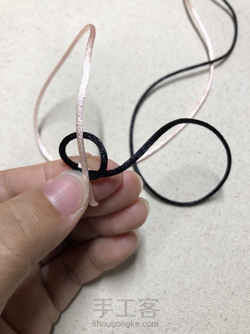 双面金刚结,可能因为怕蛇,我不喜欢叫它蛇结 第16步