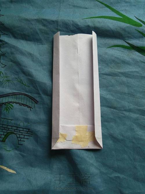 制作礼物袋 第12步