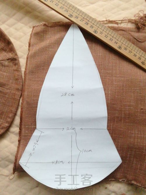 双层亚麻布料的六角形渔夫帽 第2步