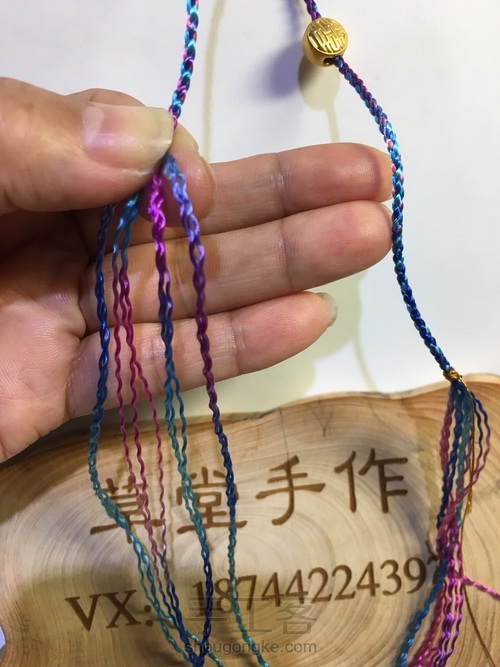 适合配饰扁孔的手链 第1步