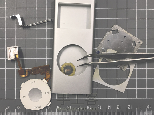 致敬旧设备——拆解装裱(Apple iPod nano) 第10步