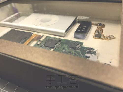 致敬旧设备——拆解装裱(Apple iPod nano) 第17步