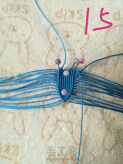 牡丹花中间一层花瓣教程 第15步