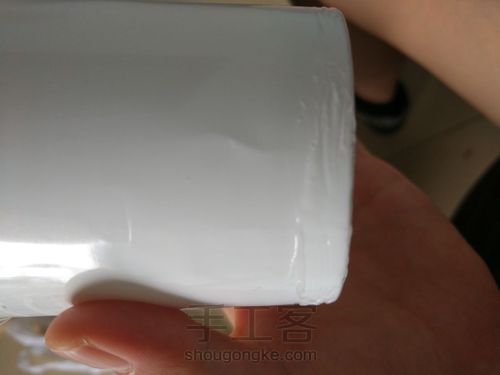 利用空瓶子做小清新花盆～ 第4步