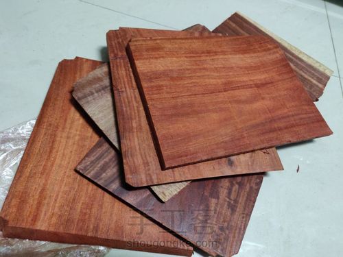 血檀木三角琴八音盒 第2步