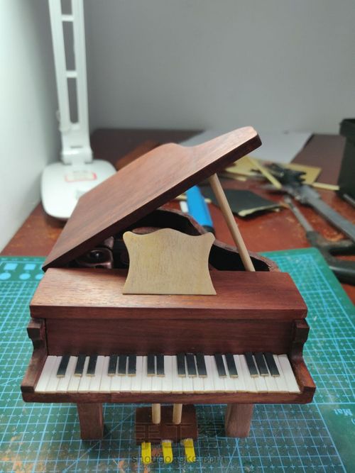 血檀木三角琴八音盒 第37步