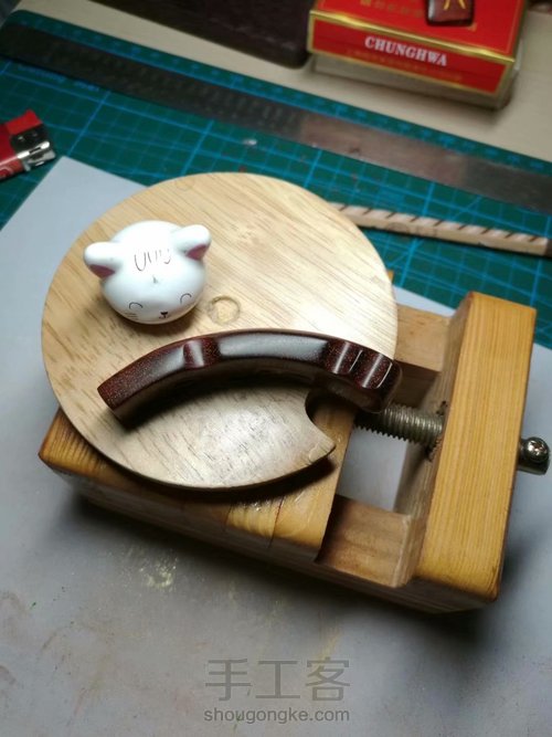 紫檀小料弯曲的古琴 第10步