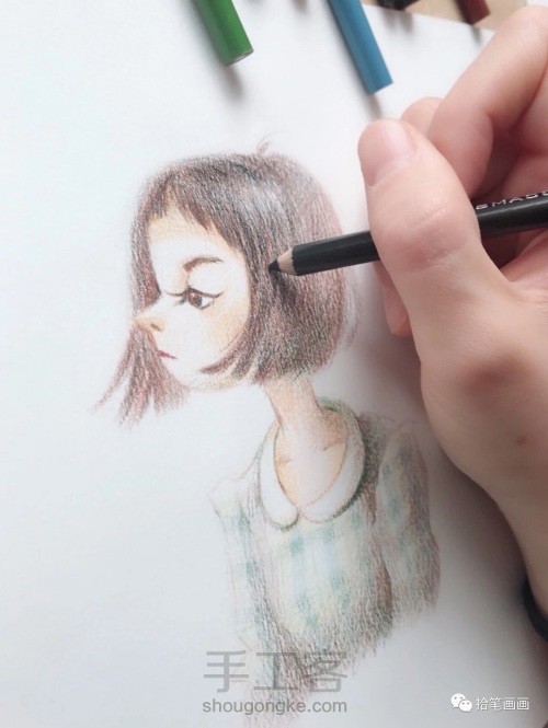 【彩铅】拾笔画画·女孩头像绘制 第3步