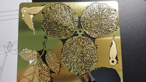 拼酷•香槟金玫瑰•模型 第4步