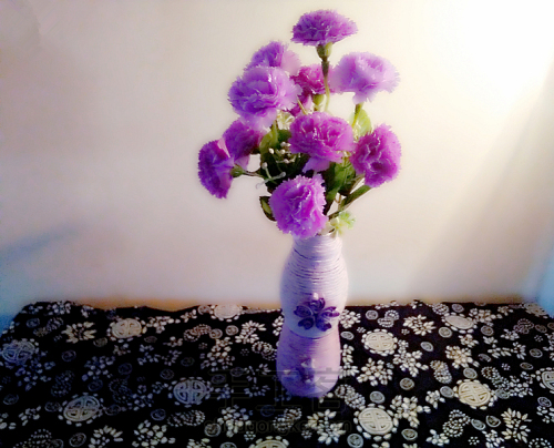 用纸绳做出梦幻般的紫色花瓶 第8步