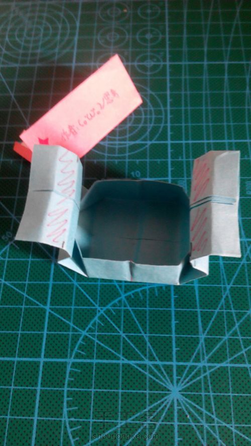 解压盒折纸 第16步