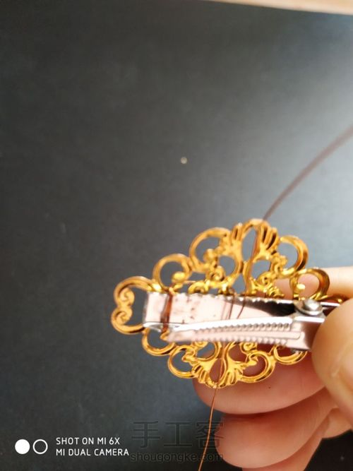 古风簪子之边夹与花片的绑法 第8步
