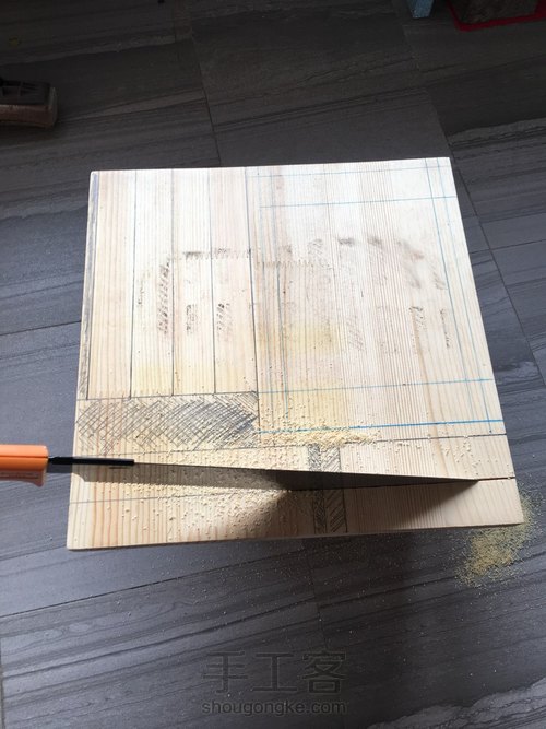 松木小板凳 第2步