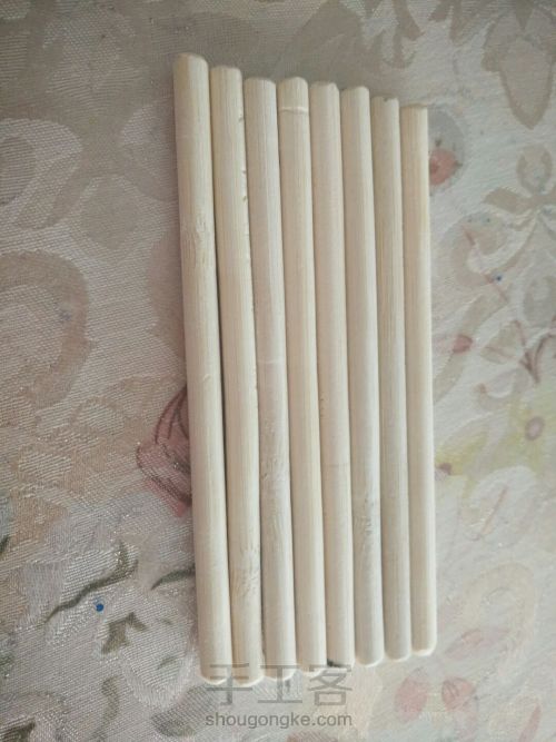 一次性筷子制作的相框 第4步