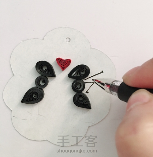 衍纸简笔画之小蚂蚁求爱记 第4步