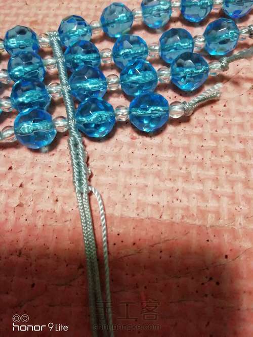 仿外网多珠项链 第2步