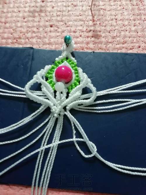 惊艳结友分享的美图，因爱慕而动手，美丽在手中绽放，将编制过程分享结友，众乐乐。 第20步