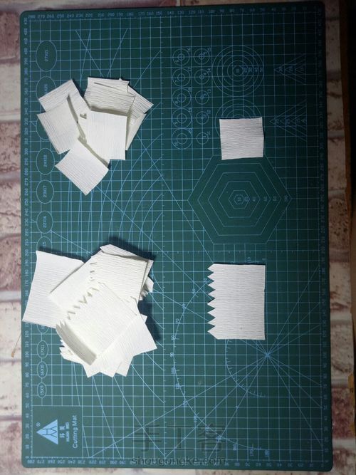 皱纹纸铃兰花 第1步