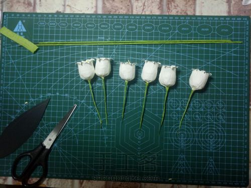 皱纹纸铃兰花 第13步