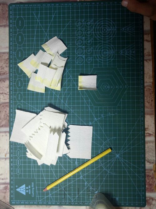 皱纹纸铃兰花 第3步