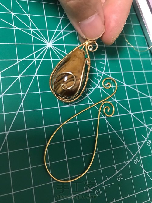 根珀大水滴绕线设计 第3步