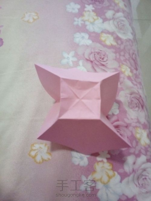 折纸蝴蝶结。 第5步