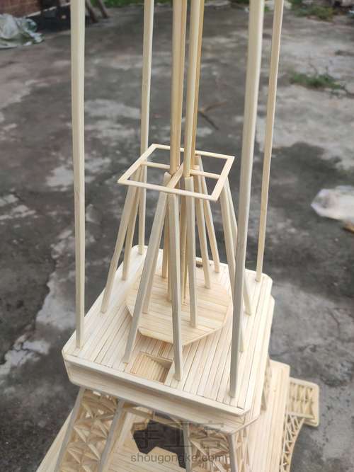 埃菲尔铁塔 第82步