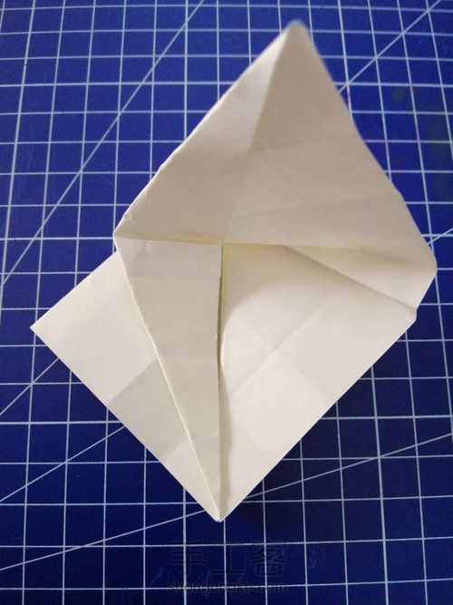 十字千纸鹤 第4步